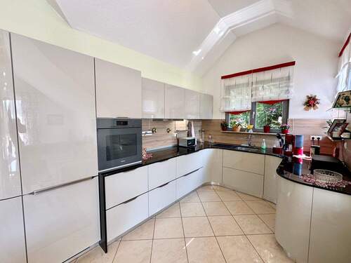 hochwertige Einbauküche - 