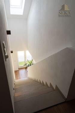 Treppe zwischen OG und DG - 