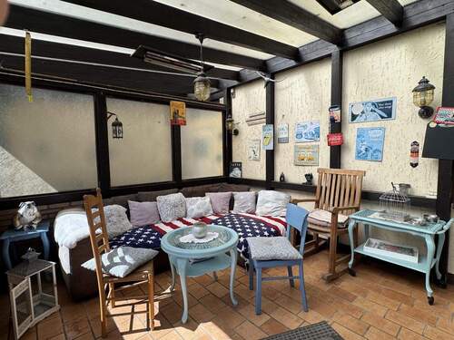 Überdachte Terrasse - 9 Zimmer Mehrfamilienhaus, Wohnhaus in Castrop-Rauxel