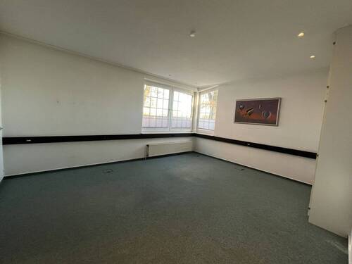 Büro 1 - 