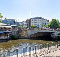 Vermietete 150 qm Altbauwohnung mit 4 Zimmern am Landwehrkanal - Berlin Kreuzberg