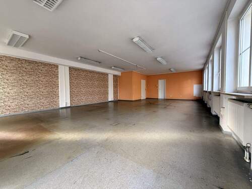 Ladenfläche - 1 Zimmer Gewerbeobjekt (Büro, Produktion, Verkauf) zur Miete in Zwickau