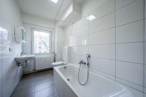 Badezimmer - 3 Zimmer Etagenwohnung in Aldenhoven