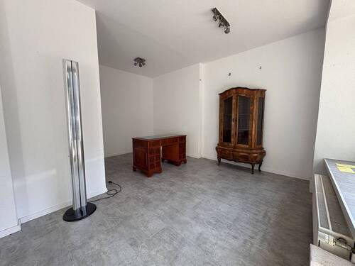 Laden - 4 Zimmer Einfamilienhaus in Detmold
