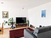Wohnzimmer - 2 Zimmer Etagenwohnung zum Kaufen in Freiburg