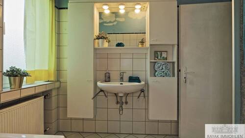 Dusch/Wannenbad OG - 