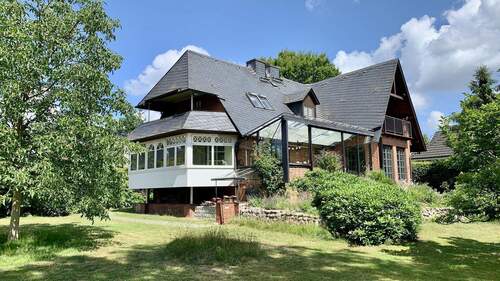 Hausansicht Süd/West - Außergewöhnliches Einfamilienhaus auf großzügigem Grundstück