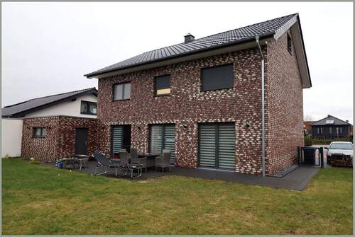 Bild 2 - 6 Zimmer Einfamilienhaus zum Kaufen in Versmold