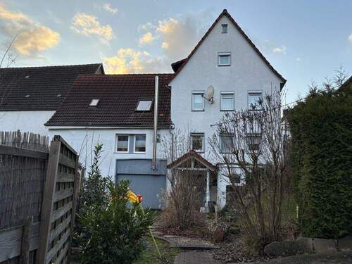 Außen - 7 Zimmer Einfamilienhaus zum Kaufen in Wallhausen