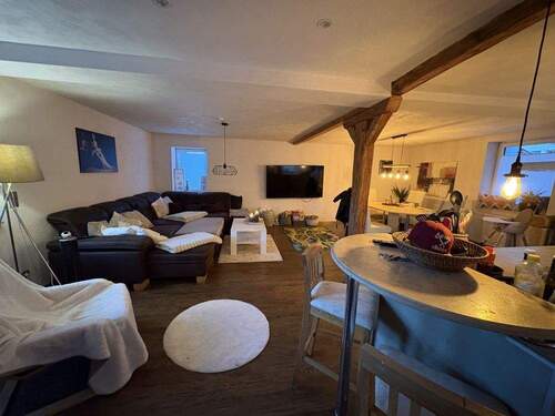 Wohnen/Essen - 7 Zimmer Einfamilienhaus in Wallhausen