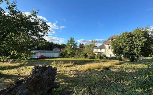 Grundstück mit 5300m² - 