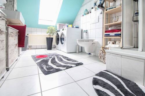 Badezimmer - Etagenwohnung mit 68,70 m&sup2; in Barleben zum Kaufen