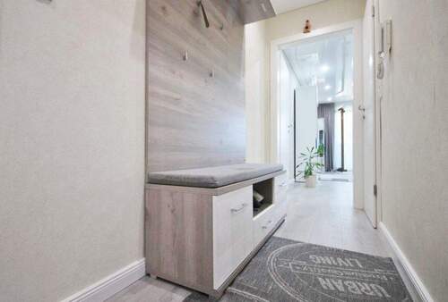 freundlicher Eingangsbereich/Diele - 