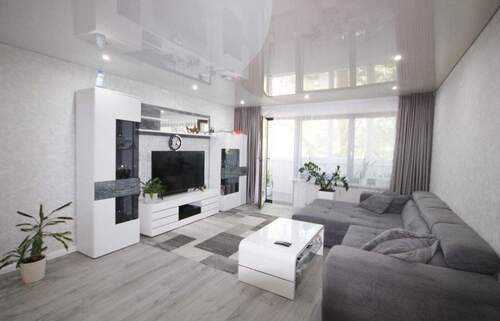 großzügiger Wohnbereich - 4 Zimmer Etagenwohnung zum Kaufen in Passau