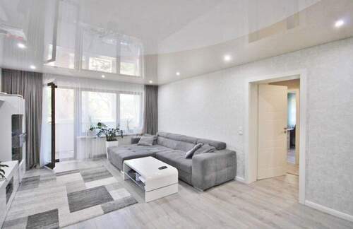 großzügiger Wohnbereich - 