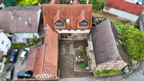 Drohne 1 - 7 Zimmer Einfamilienhaus zum Kaufen in Ortenberg