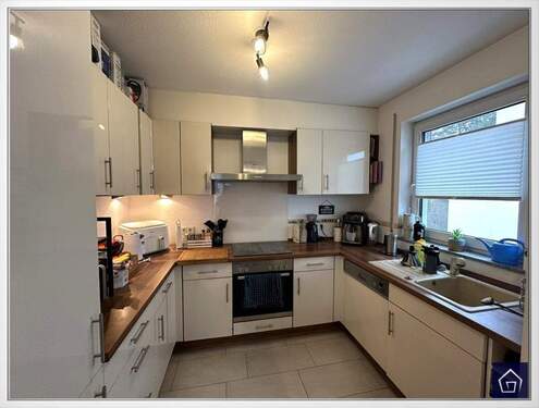 Küche - 3 Zimmer Etagenwohnung zur Miete in Sulzbach (Taunus)