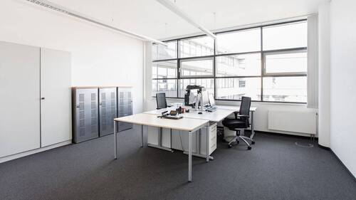 Büroraum 1 - Attraktiver, heller Büroraum in Westlage mit Vollausstattung & 247 Zugang