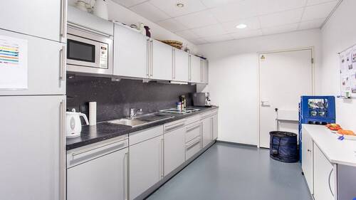 Küche - Büro mit 45,00 m&sup2; in München zur Miete