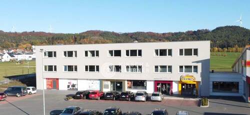 Schlierfer Heide - GESCHÄFTS-ZENTRUM SCHLIERFER HEIDE, Sengenthal - Schlierfer Holz
