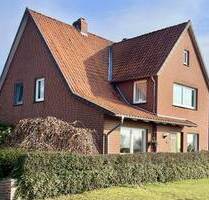 Charmantes Ein-Zweifamilienhaus in ländlicher Lage in Borstel