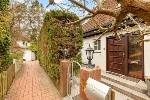Eingangsbereich - Einfamilienhaus mit 165,00 m&sup2; in Berlin zum Kaufen