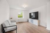 Wohnzimmer - 3 Zimmer Doppelhaushälfte in Pinneberg