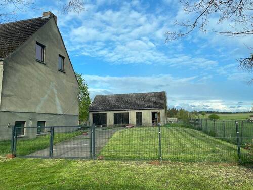 Einfahrt - 4 Zimmer Einfamilienhaus zum Kaufen in Groß Pankow (Prignitz)