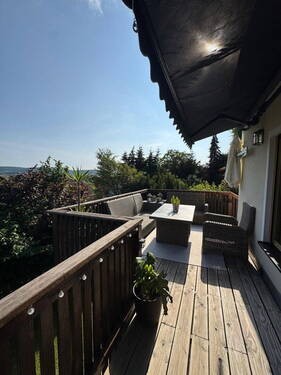 Balkon Südseite - Doppelhaushälfte mit 150,00 m² in Hersbruck zum Kaufen