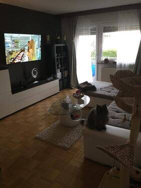 Wohnzimmer-Blick v. WZ-Eingang - 2 Zimmer Etagenwohnung zum Kaufen in Stuttgart