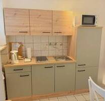 Gepflegtes und vermietetes 1-Zi.-Apartment zum Innenhof in gut angebundener Lage - München Thalk.Obersendl.-Forsten-Fürstenr.-Solln