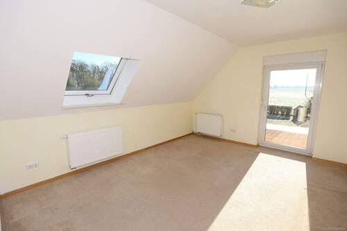 Haus 1 Zimmer DG links - 