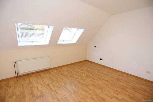 Haus 1 Zimmer DG rechts - 