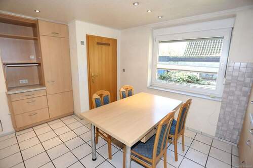 Haus 1 Küche mit Essbereich - andere Perspektive - 