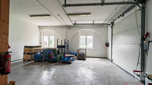 Lager- und Produktionshalle - 