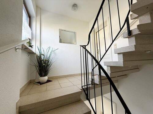 Gepfl. Treppnenhaus - 