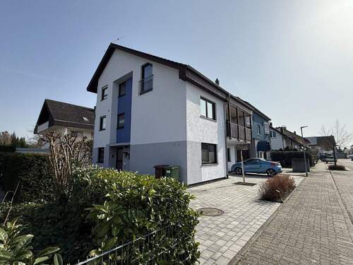 Haus komplett - 3 Zimmer Etagenwohnung in Stutensee