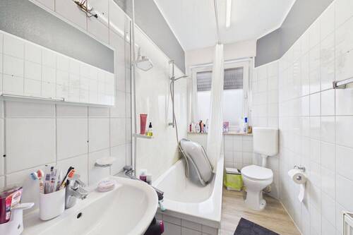 Badezimmer - Etagenwohnung mit 65,00 m&sup2; in Rheine zum Kaufen