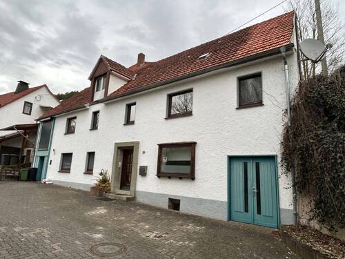 Außenansicht - 6 Zimmer Mehrfamilienhaus, Wohnhaus in Marsberg / Beringhausen