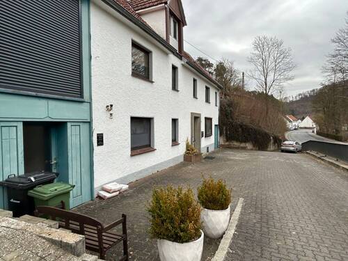 Außenansicht - Mehrfamilienhaus, Wohnhaus mit 140,00 m&sup2; in Marsberg / Beringhausen zum Kaufen