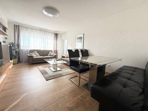 Wohnzimmer - Etagenwohnung mit 77,50 m² in Friedrichshafen zum Kaufen