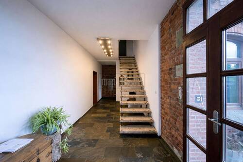 Eingangsbereich - 1 Zimmer Mehrfamilienhaus, Wohnhaus in Coppenbrügge