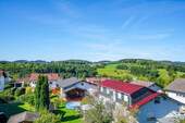 Balkonblick nach Westen - 1 Zimmer Mehrfamilienhaus, Wohnhaus zum Kaufen in Wald-Michelbach / Aschbach