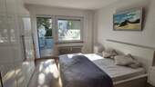 Schlafzimmer mit Balkonzugang - 