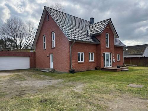 Außenansicht - 3 Zimmer Einfamilienhaus zum Kaufen in Achim