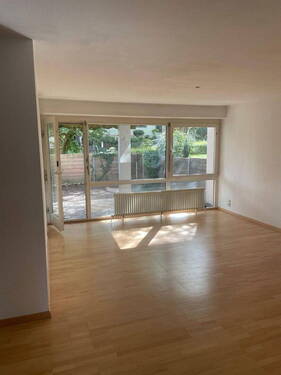 Wohnzimmer - Etagenwohnung mit 90,00 m² in Esslingen zum Kaufen