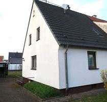 Unterkellerte, gepflegte DHH in Karlsruhe NeureutKirchfeld in ruhiger Lage, mit großem pflegeleichten Garten in Wald- u. Seenähe