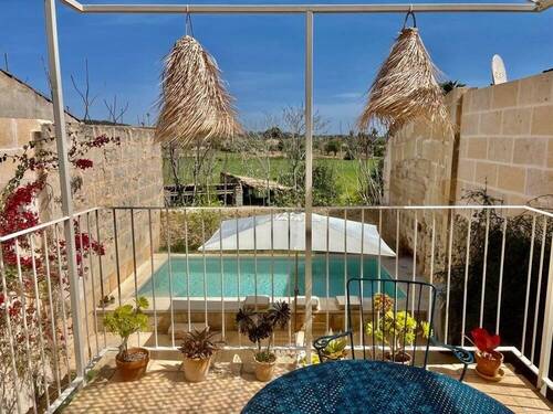 Terrasse mit Pool - Mehrfamilienhaus, Wohnhaus mit 330,00 m&sup2; in Porreres zum Kaufen