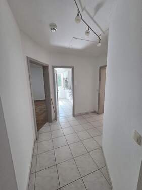 Flur - 3 Zimmer Etagenwohnung in Kulmbach