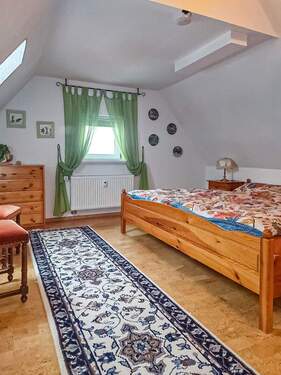 Schlafzimmer DG - 